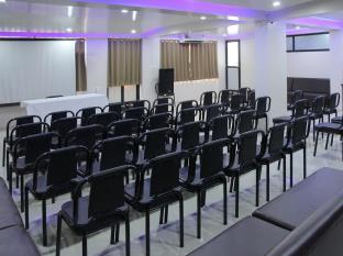 אאורנגבד Hotel Yash Executive מראה חיצוני תמונה